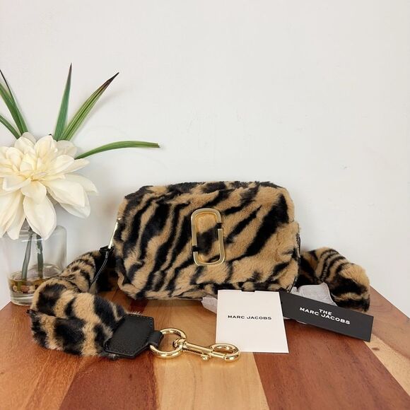 NWT Marc Jacobs The Snapshot Camera Bag - Natural/Black H161M01RE21 - Picture 2 of 11